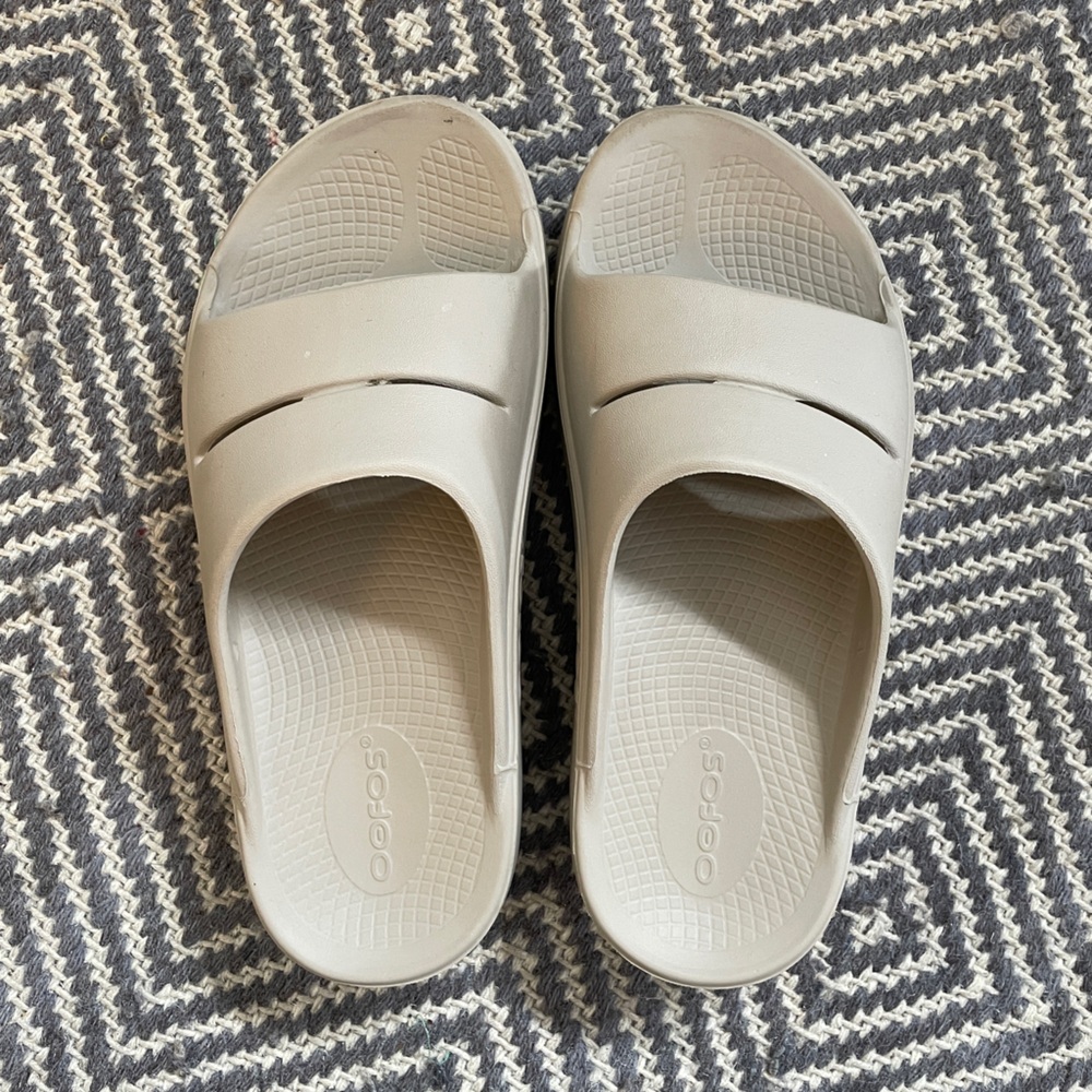 Oofos Women's Ooahh Slide Sandals - Nomad - U.S. size 6